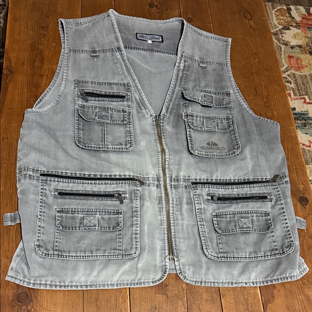Forest Cottage Gray Utility Vest Hunters Club XL Multiple Pockets